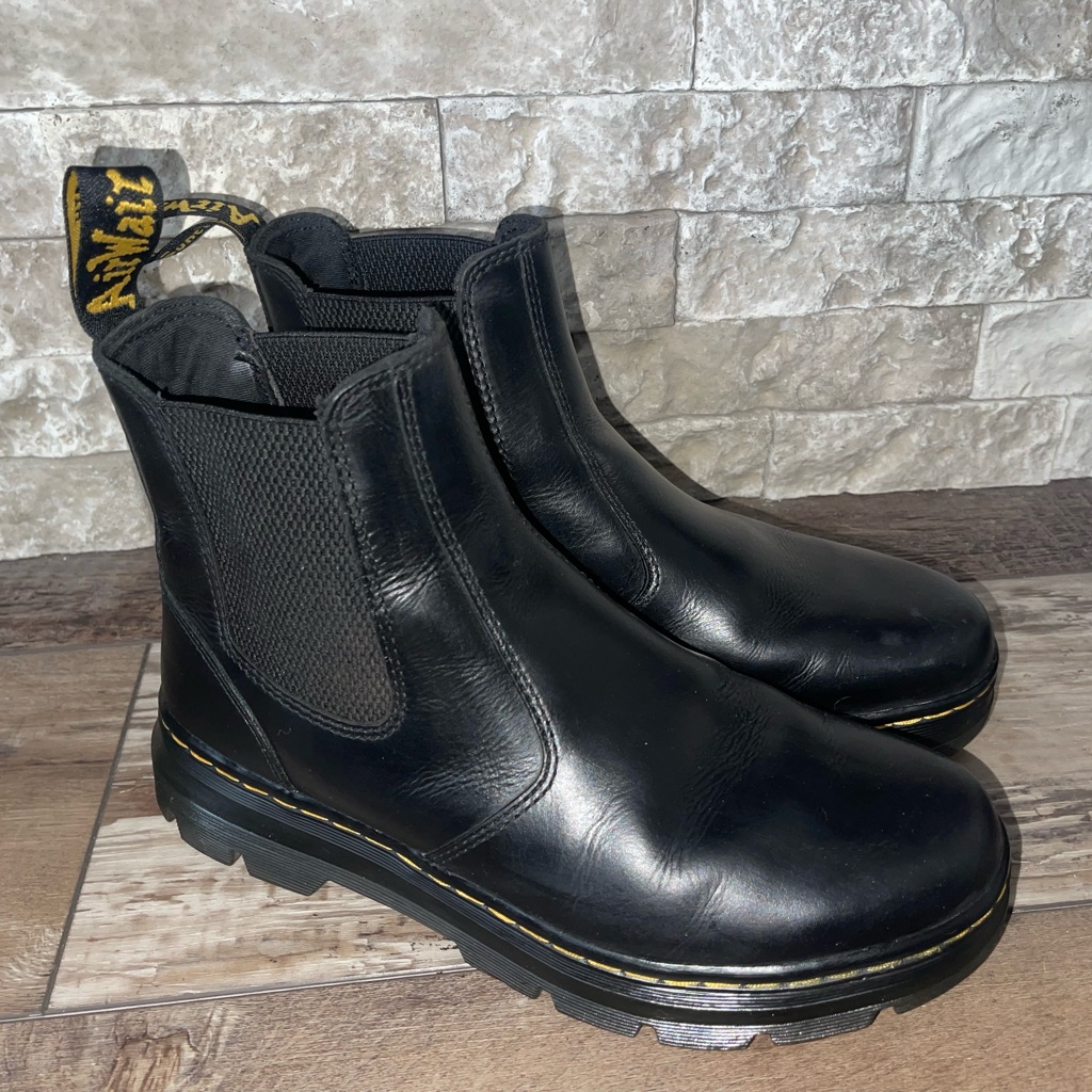 Dr. Martens Unisex Embury Leather Chelsea Boot, Us Size 9 Men, 10 Women